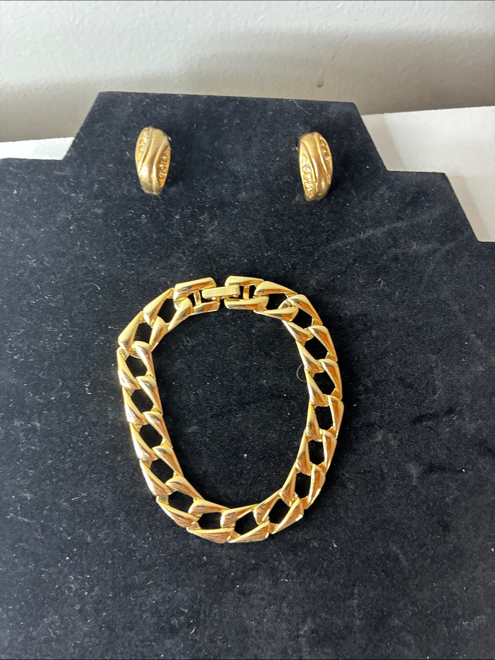 Vintage Gold-Tone Textured Hoop Earrings and Cuban Link Chain Bracelet Set - Picture 12 of 12